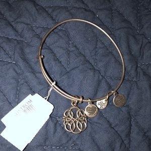 NWT Alex and Ani path of life bracelet